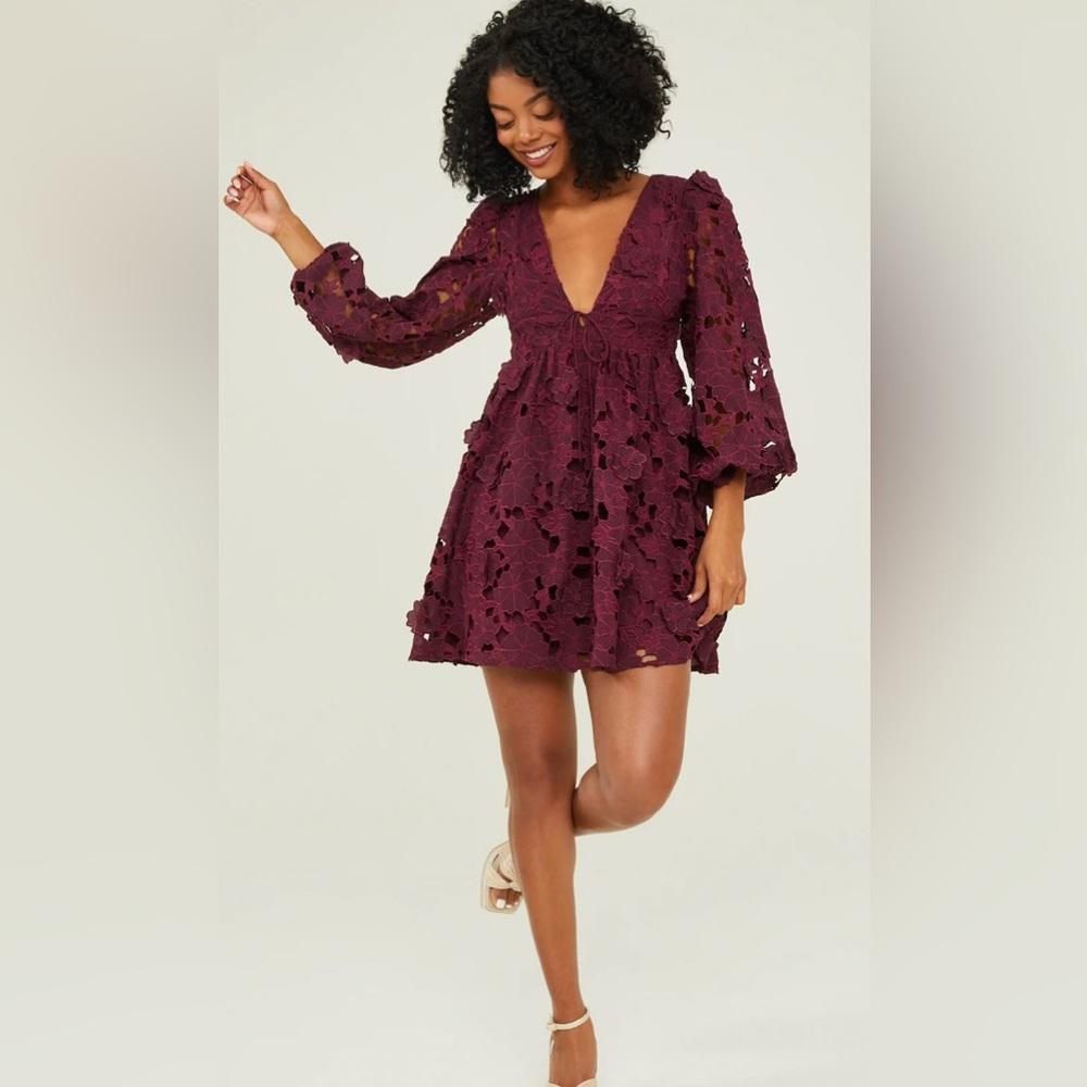 Women’s floral crochet dress. Brand new with tags.
